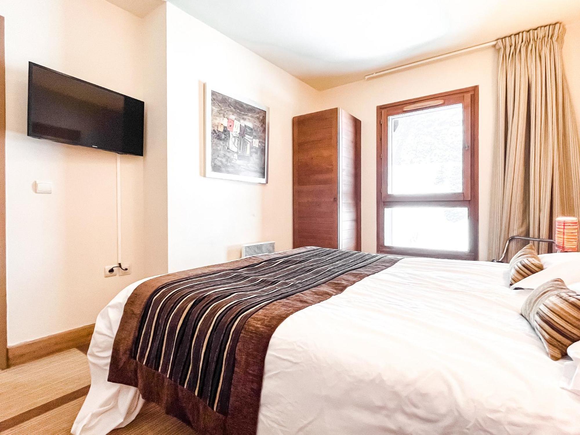 Large One-Bedroom Apartment, Wheelchair Adapted, Les Terrasses D'Eos フレーヌ エクステリア 写真